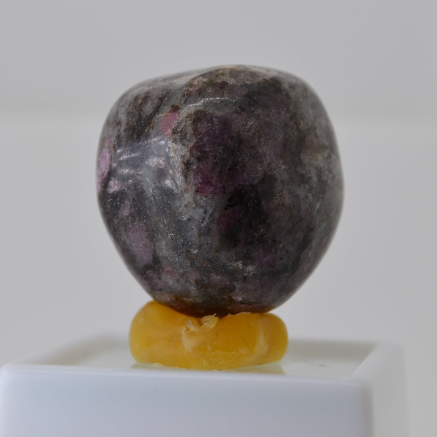 Astrophyllite Garnet